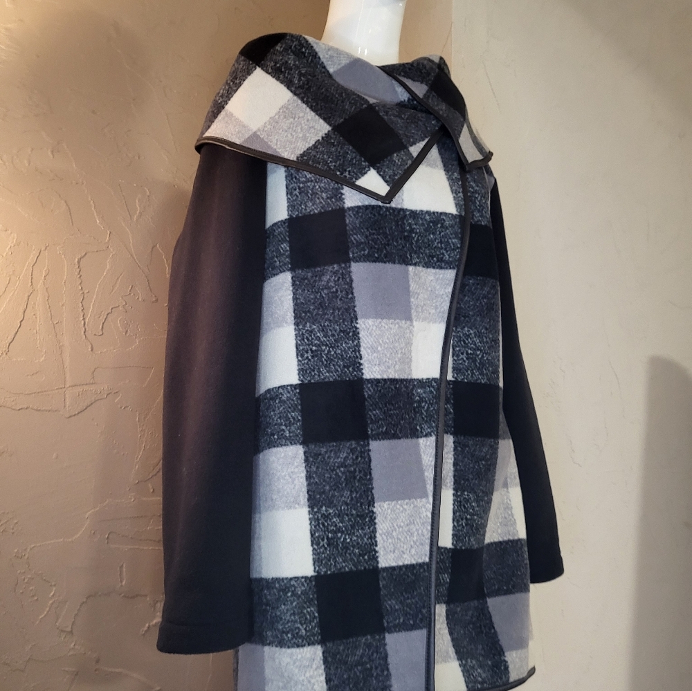 Plaid Hooded Coat in Black and Gray